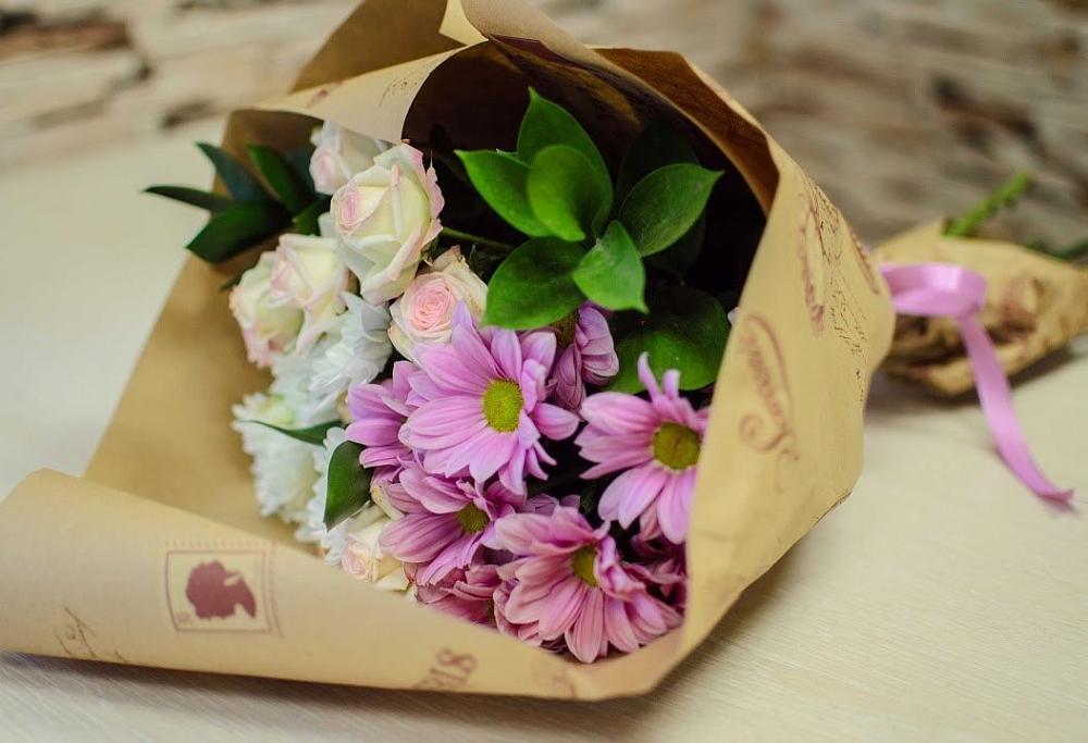 Букет цветов из: Розы и Хризантемы в Стерлитамаке