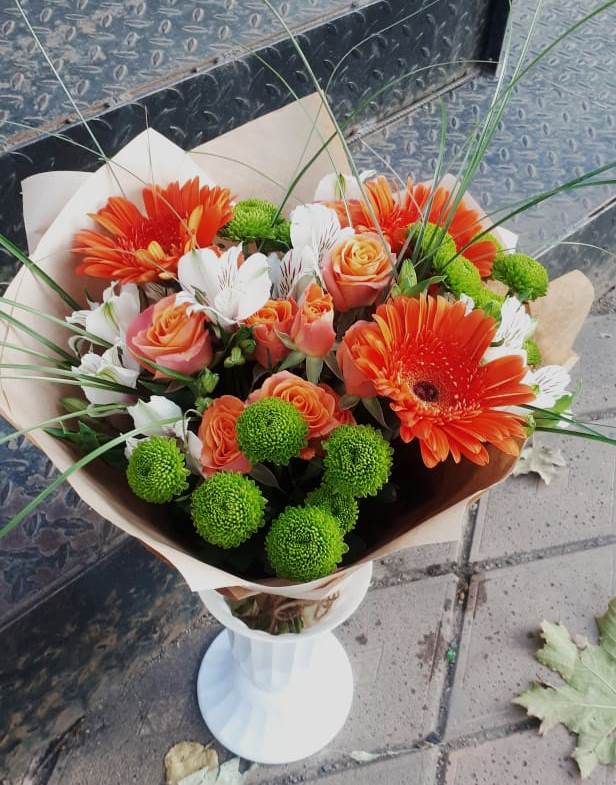 Букет цветов из: Герберы, Хризантемы, Альстромерии и Розы в Стерлитамаке