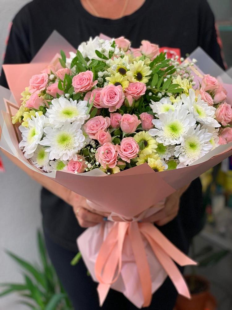 Букет цветов из: Розы и Хризантемы в Стерлитамаке