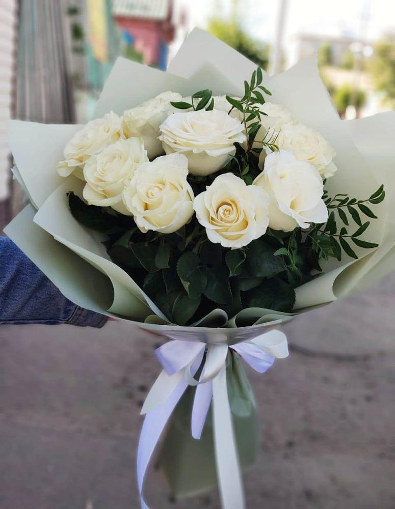 Букет Белые розы Проуд в Стерлитамаке