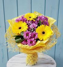 Букет цветов из:  Хризантемы и Герберы в Стерлитамаке