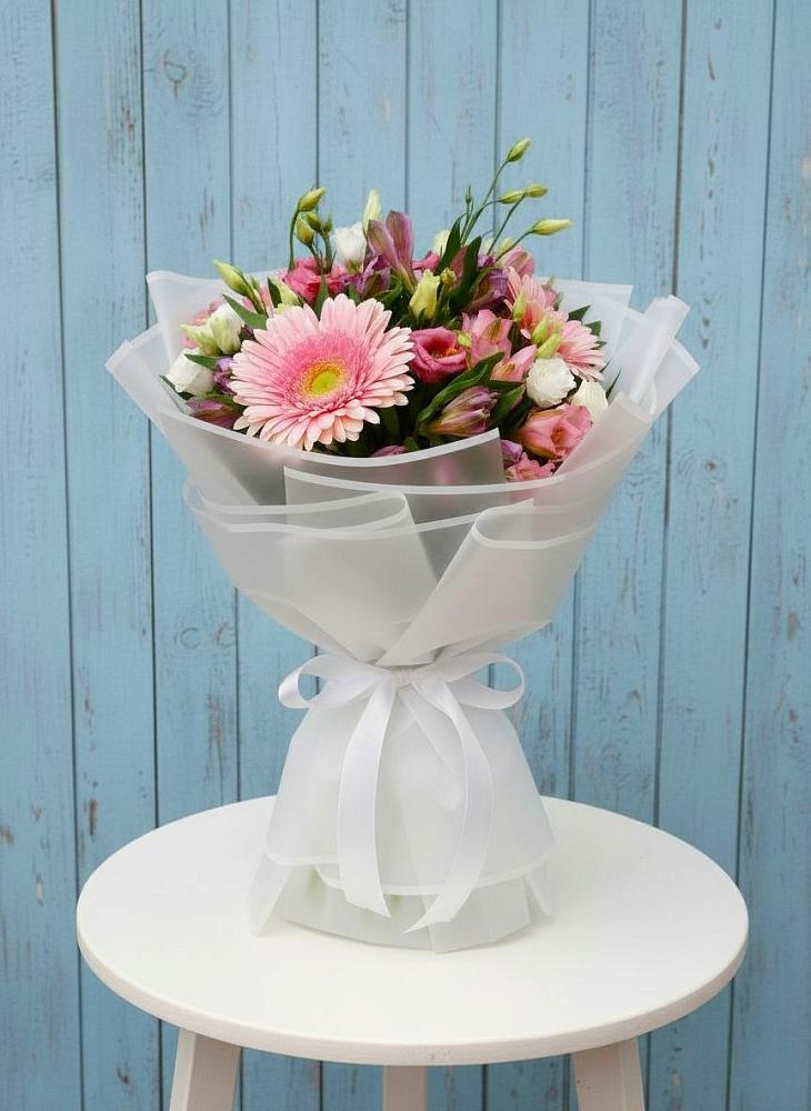 Букет цветов из: Герберы, Альстромерии и Лизиантусы в Стерлитамаке