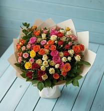 Букет Микс из разноцветных кустовых роз в Стерлитамаке